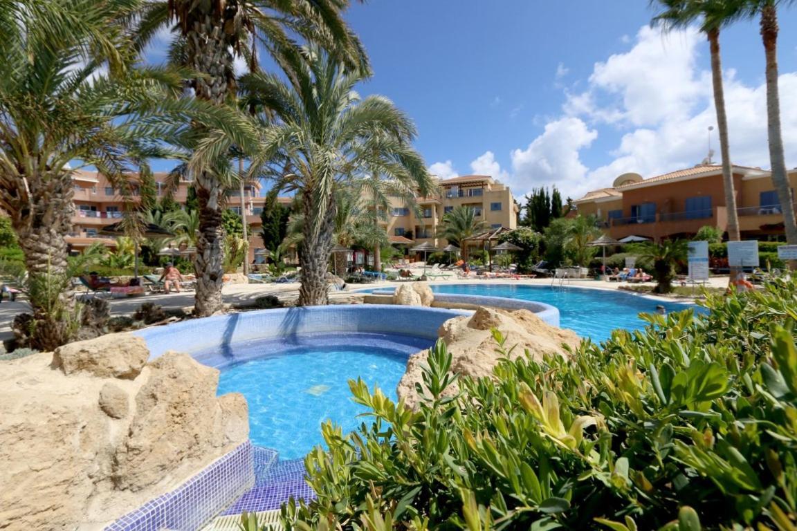 Victor Apartment Paphos Exterior foto